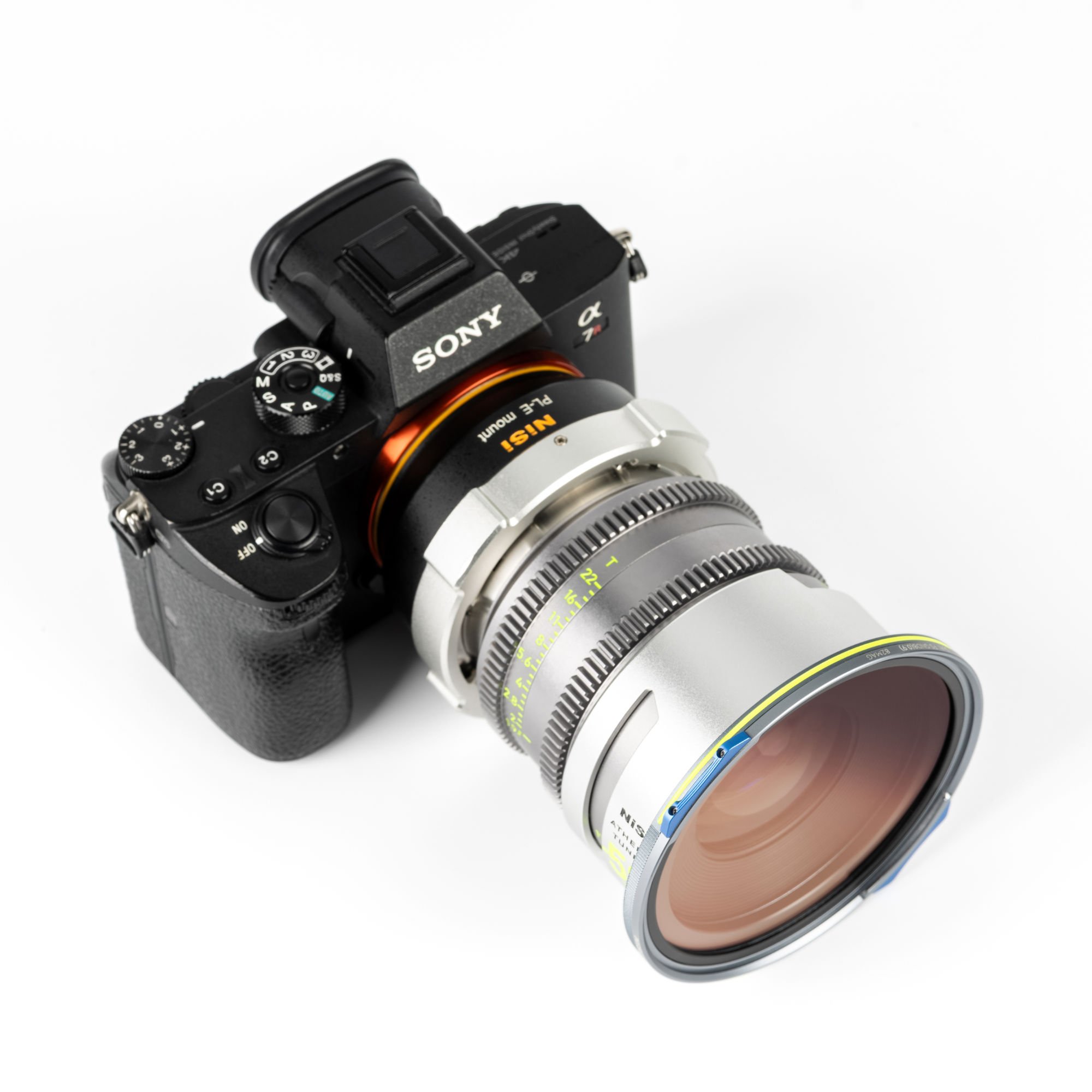 nisi-prolock-luminous-82mag-lifestyle-02.jpg