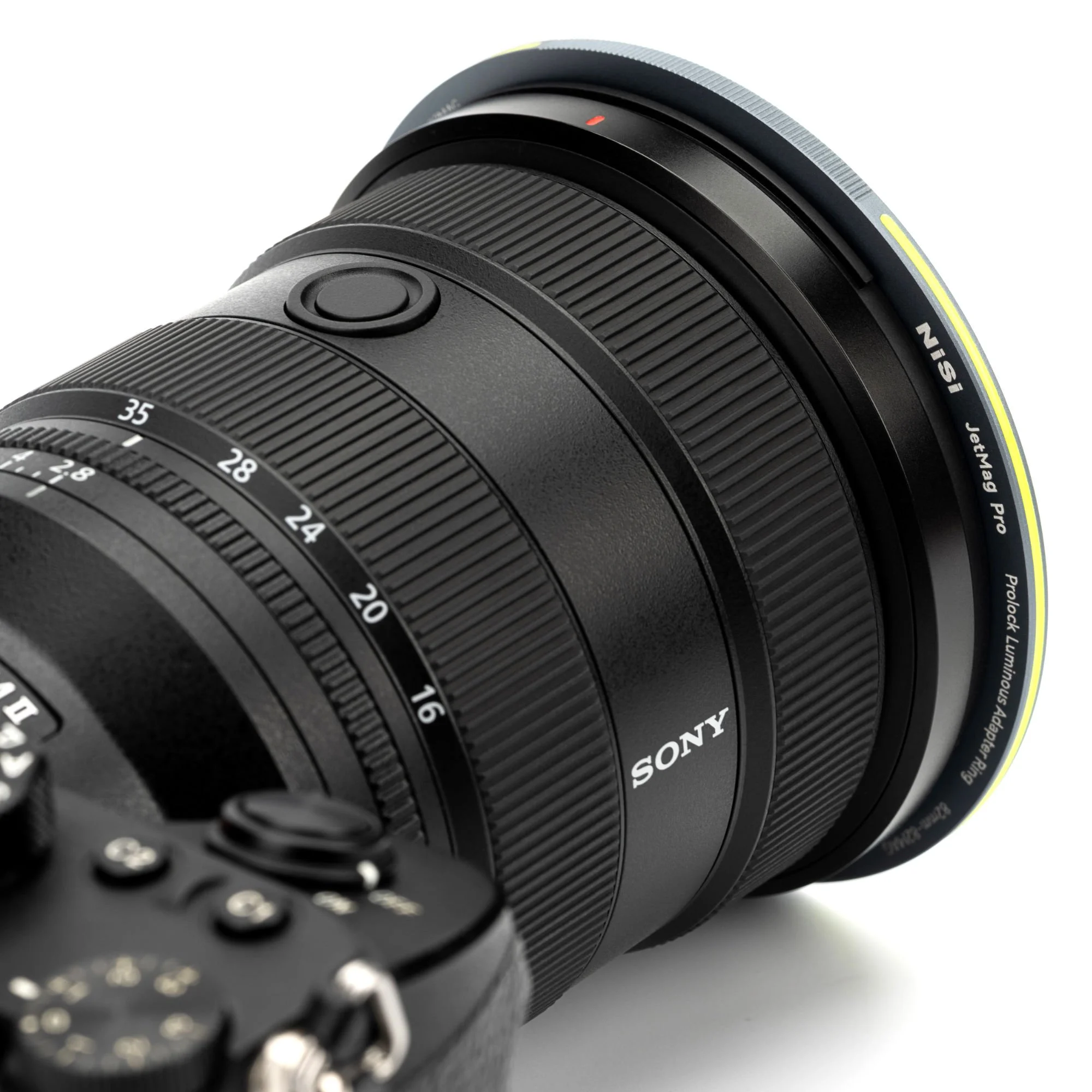 nisi-prolock-luminous-82mag-lifestyle-15.jpg