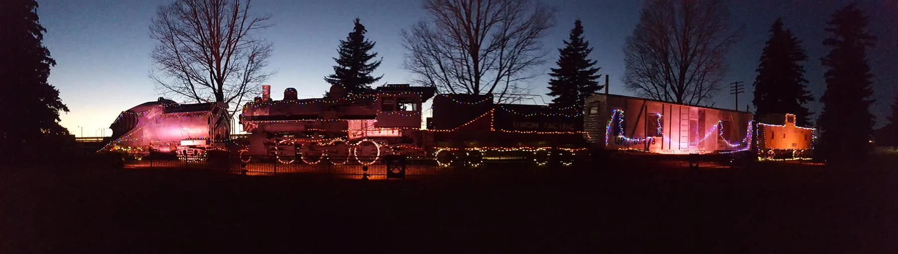 Holiday Parade &amp; Train Lighting