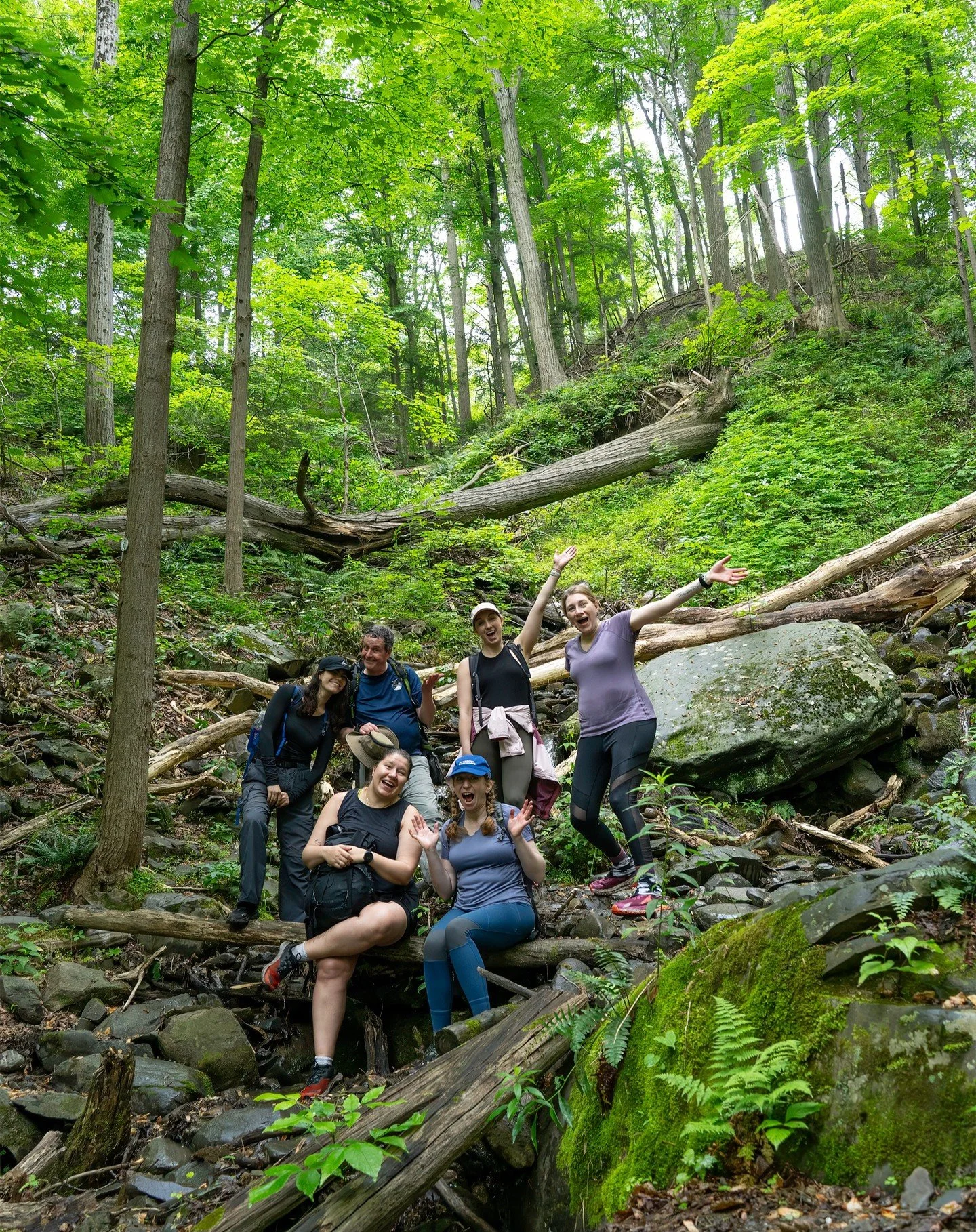 🤫 Wanna know the secret to a great hike?

1. Get a small group of great people together
2. Hop on the Metro North and head for the hills
3. Be open to having fun and making friends!

🥾 The best part about Public Transit Series hikes is the people! 