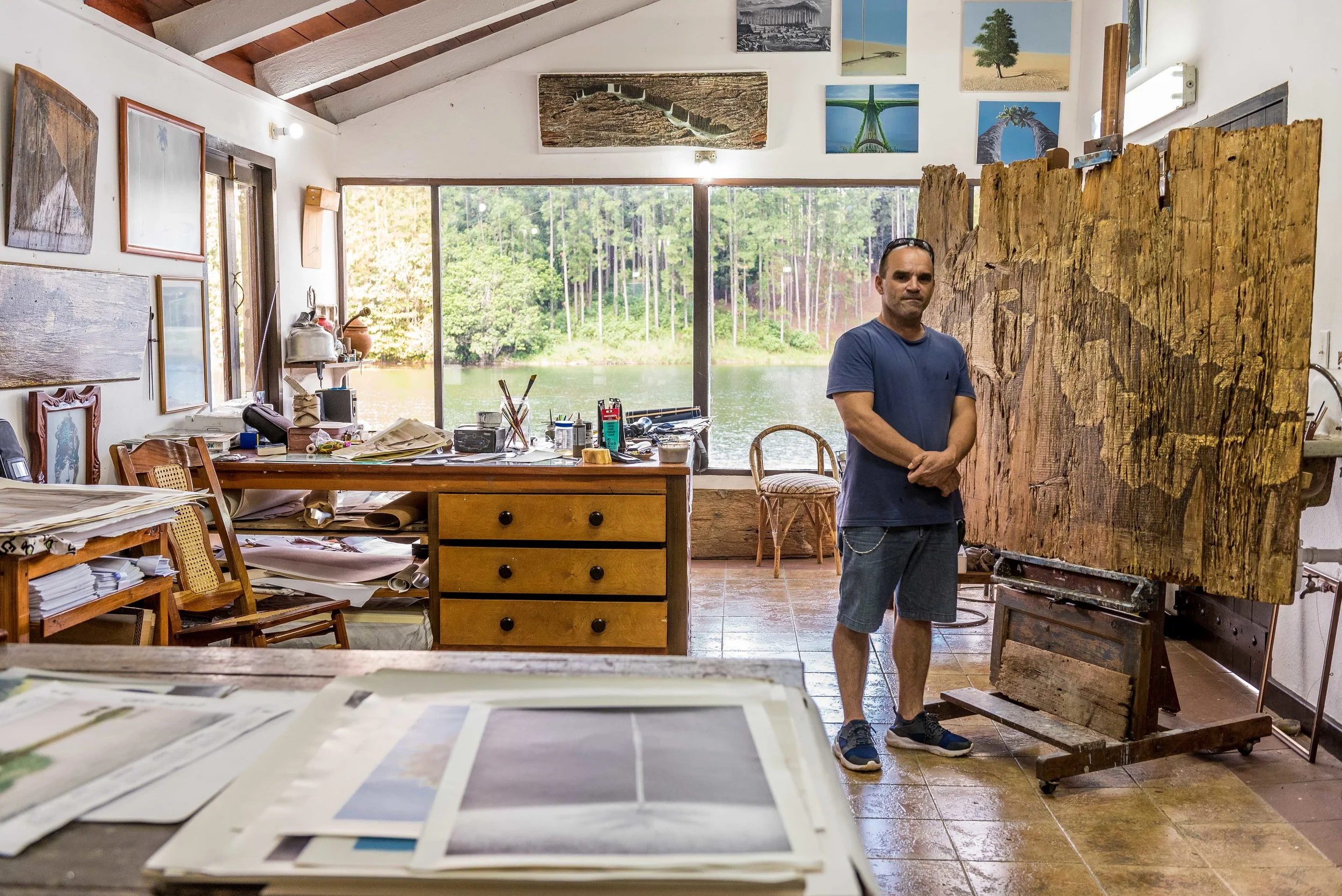 Artist Lester Campa in his studio.