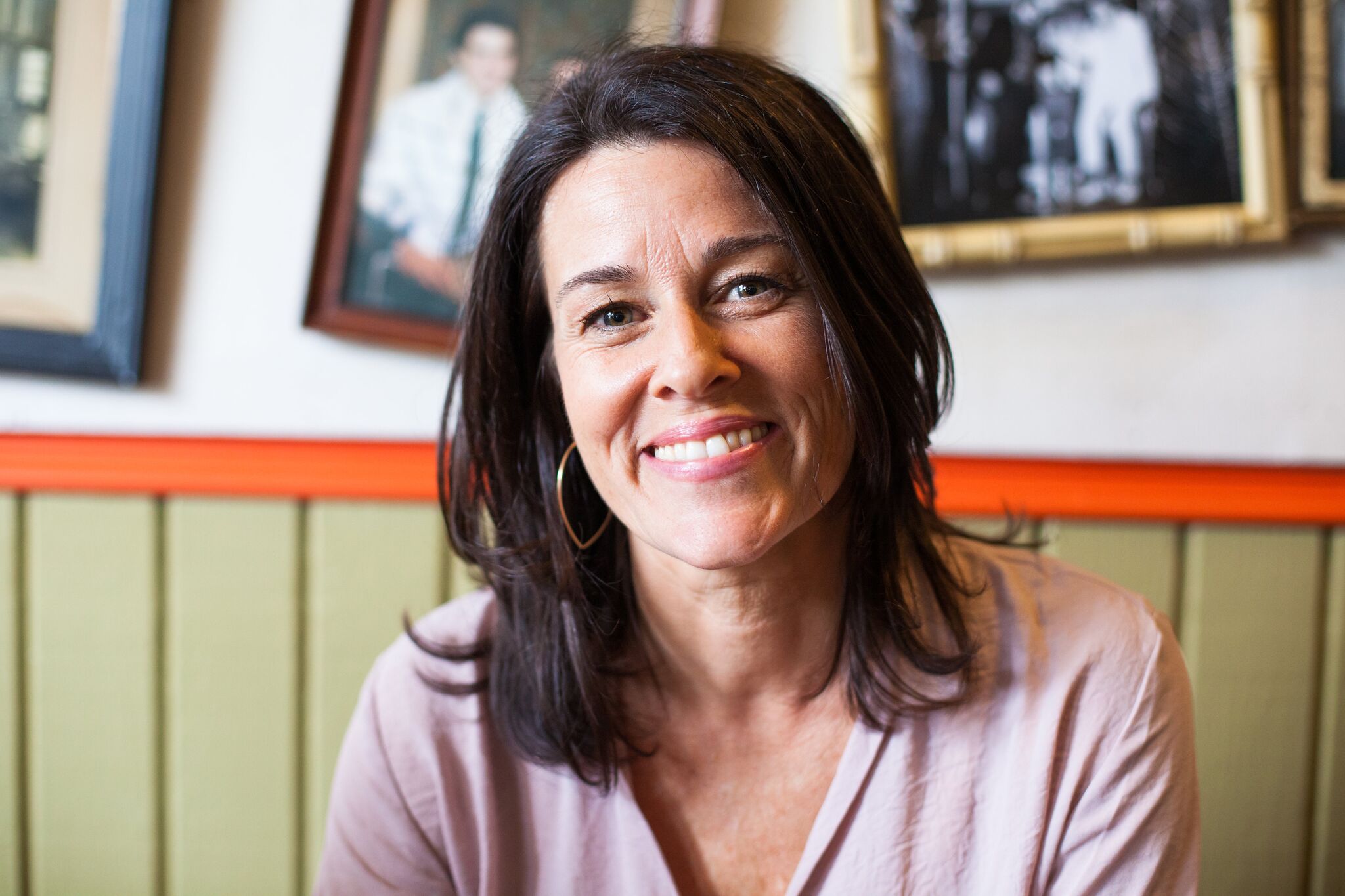 Lisa Rogovin | Edible Excursions Founder/CEO/Epicurean Concierge Lisa Rogovin brings more than 20 years experience in worldwide culinary exploration to Edible Excursions. A longtime California resident, she has a vast knowledge of the Bay Area’s acclaimed food culture. Lisa lives in the epicurean mecca of San Francisco, with her husband and two children, adventurous eaters all.