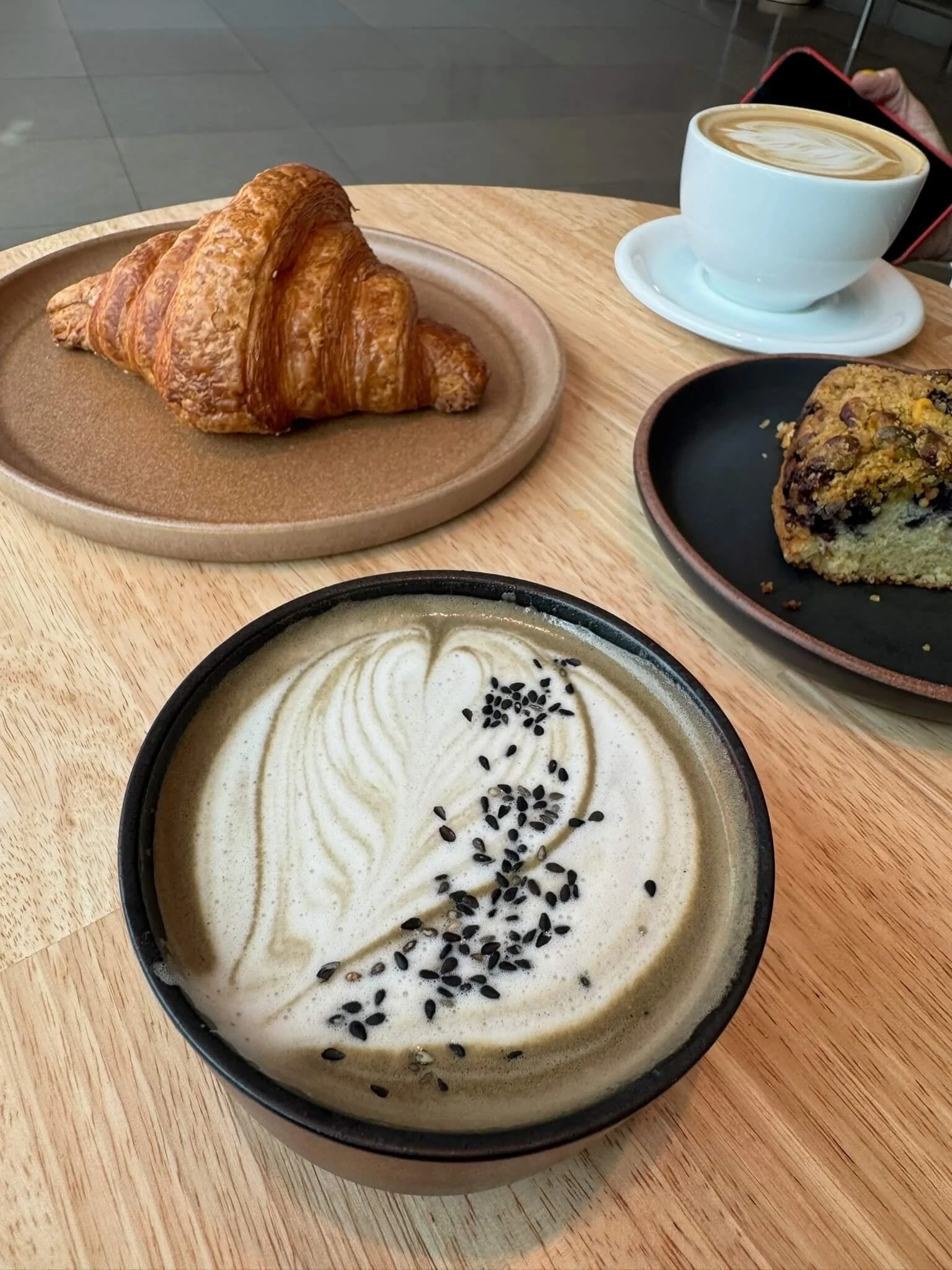 Edible-Excursions-Japantown-Best-Boy-Electric-2-black-sesame-latte-web.jpeg