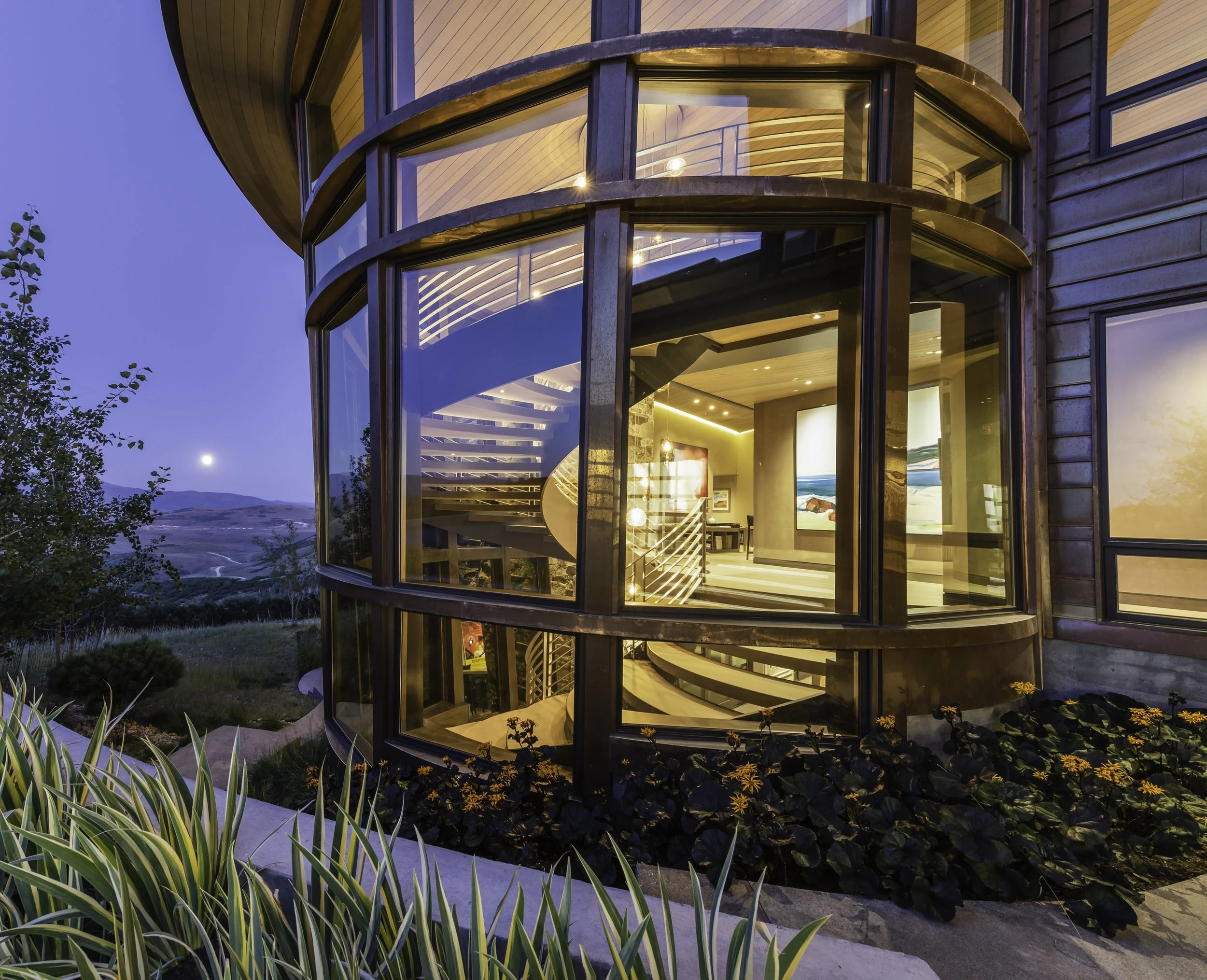 Promontory Upwall-2.jpg