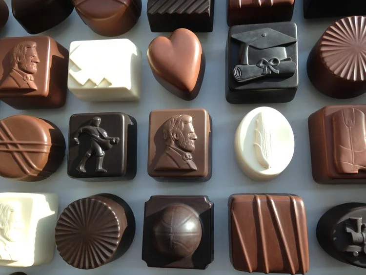 Lincoln_Candy+Box_Donald+Lipski_Public+Art+Services_J+Grant+Projects_5.jpg