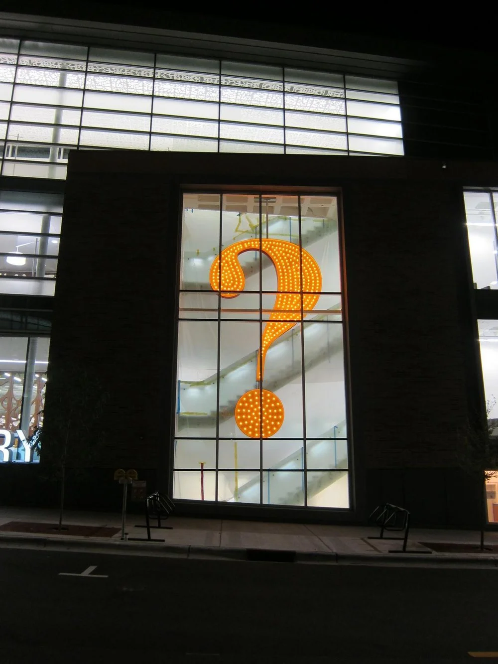 Madison_Question+Mark_Rosario+Marquardt+&+Roberto+Behar_R&R+Studios_Public+Art+Services_J+Grant+Projects_16.jpg