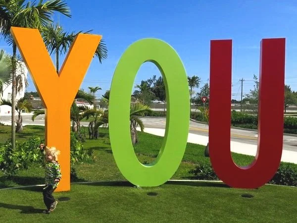 Florida_I%2BLove%2BYou_Rosario%2BMarquardt%2B%26%2BRoberto%2BBehar_R%26R%2BStudios_Public%2BArt%2BServices_J%2BGrant%2BProjects_2.jpg