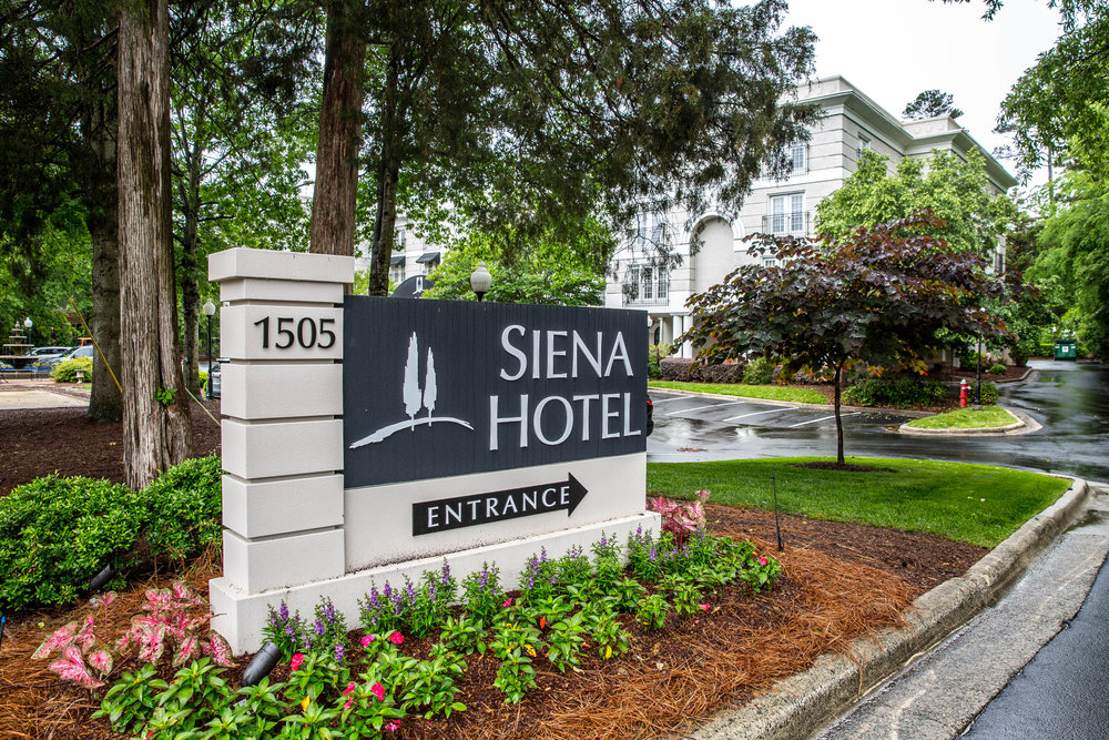 Rooms — The Siena Hotel