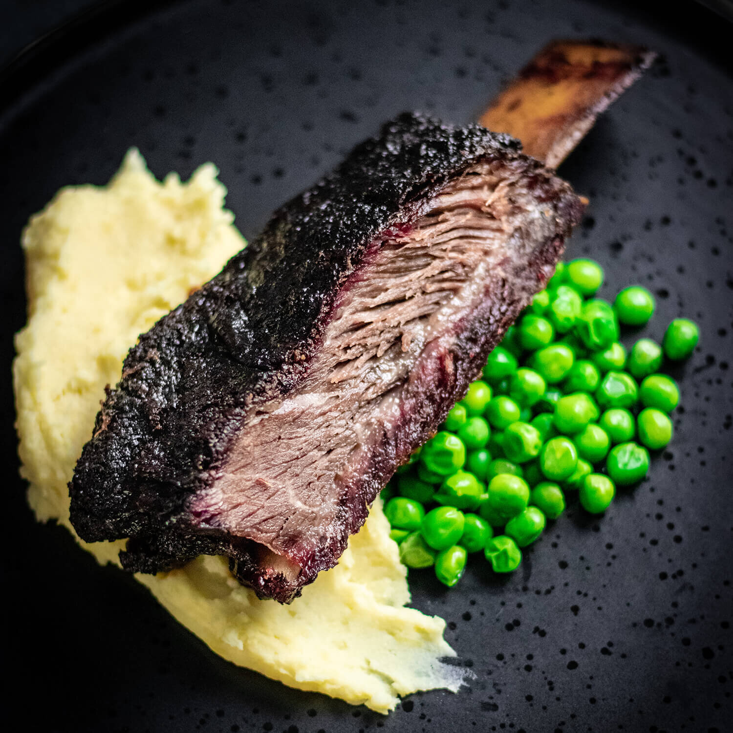 United States: Smoked Beef Ribs with Mash