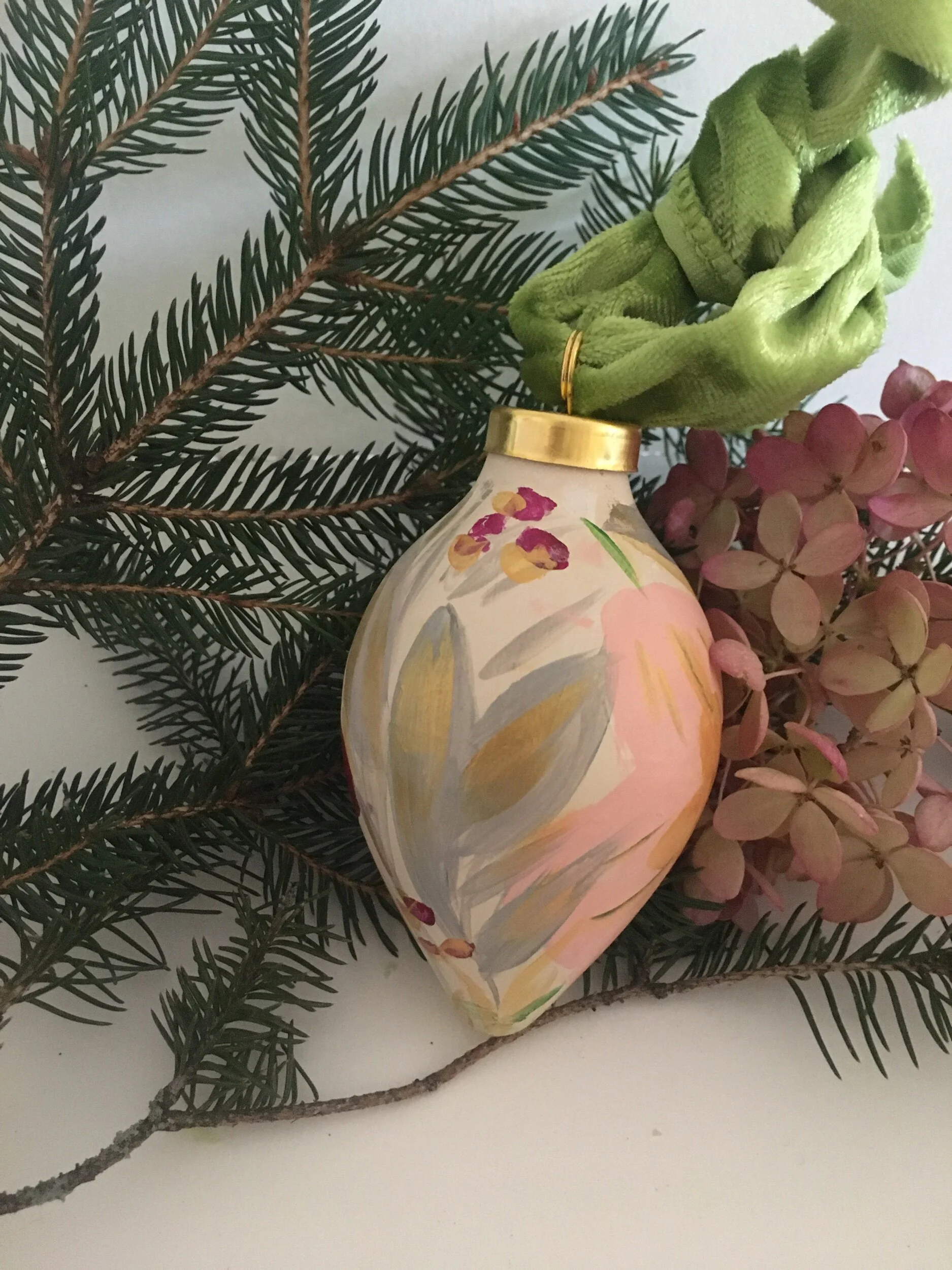 1EC80200-8022-48D5-BC13-64B76A10BBFB