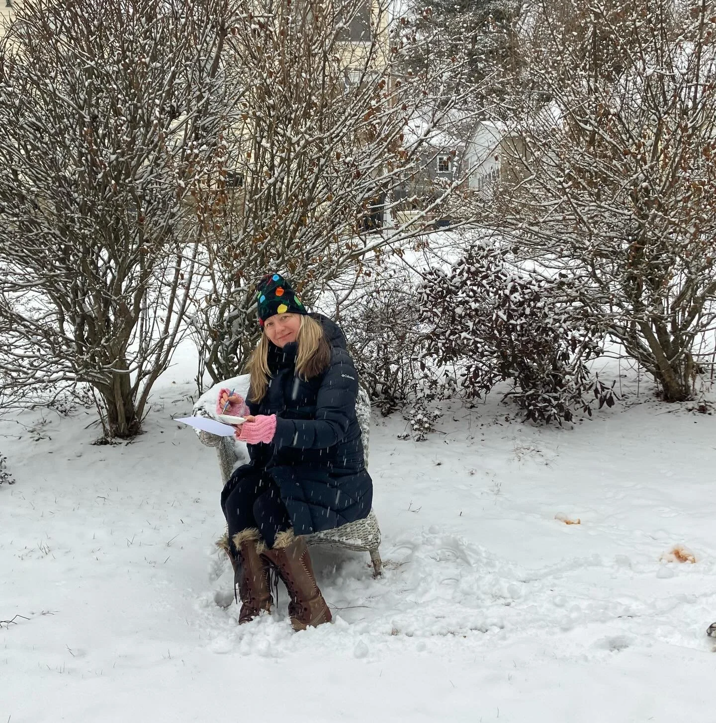 Yesterday I did some plein air painting during the snow storm. I embellished some snowy spruce prints with more snow using acrylic paint. 

#newengland #coastalliving #cottagestyle #preppystyle #mainelife #capemay #jerseyshorelife #capecod #hydrangea