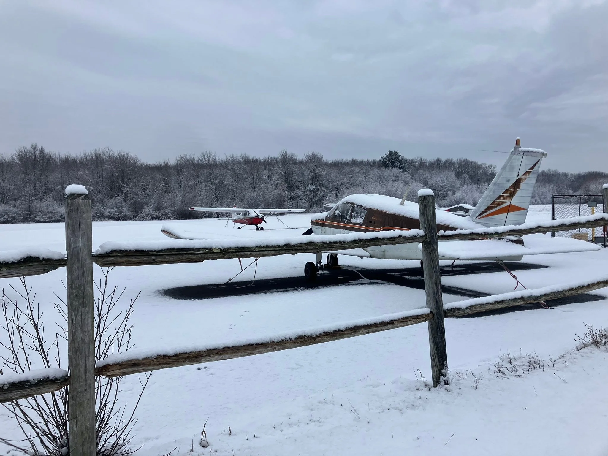 Lots of snow this afternoon on Plum Island, I don&rsquo;t see any snowy owls. I&rsquo;ll keep on keeping on.