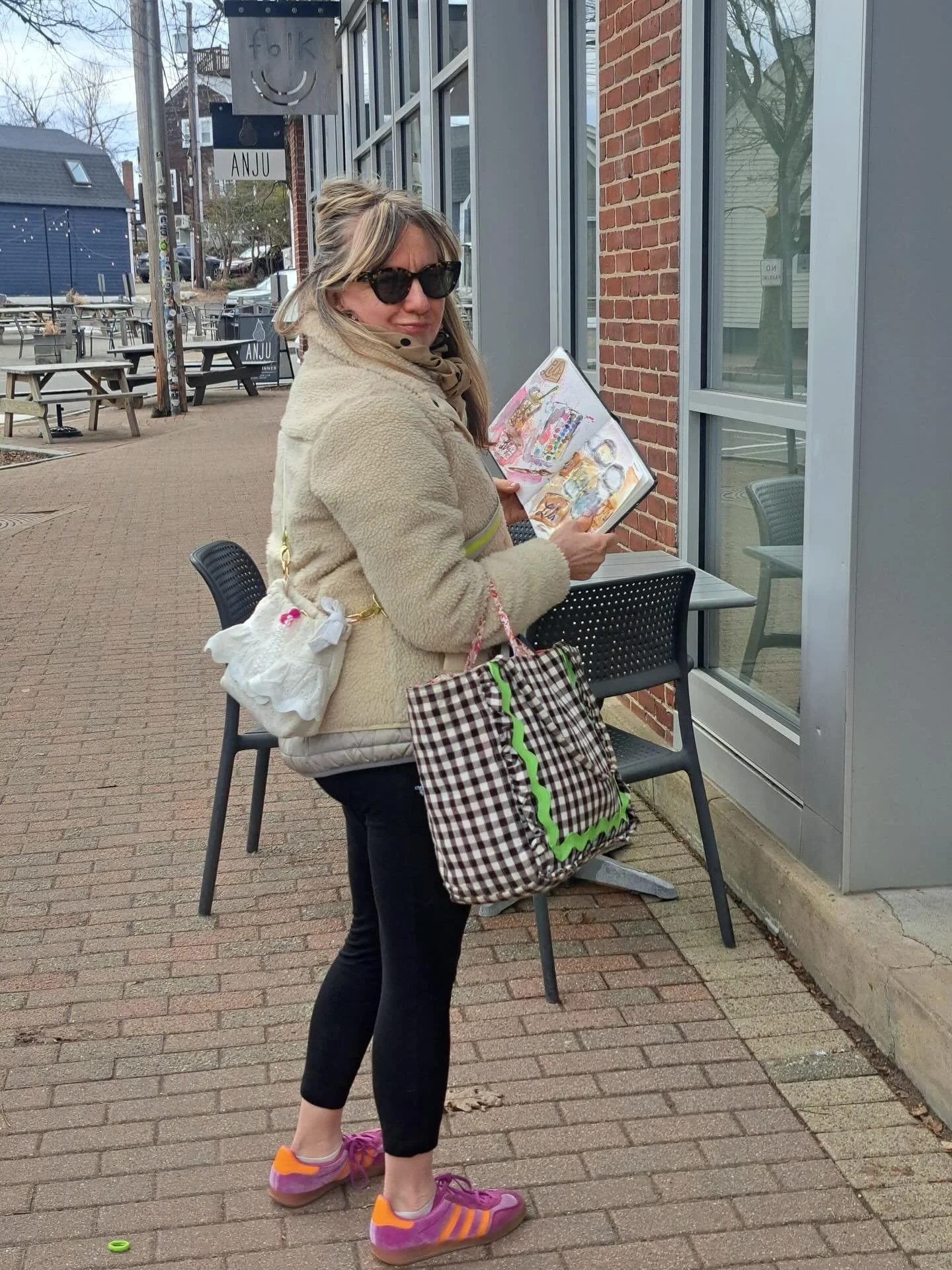 We go to Kittery, ME every couple of weeks to pick up our meats at MAine meat and we always hang at Lils cafe snacking on their homemade cured salmon and bagels. You can see a few illustrations from my visits.