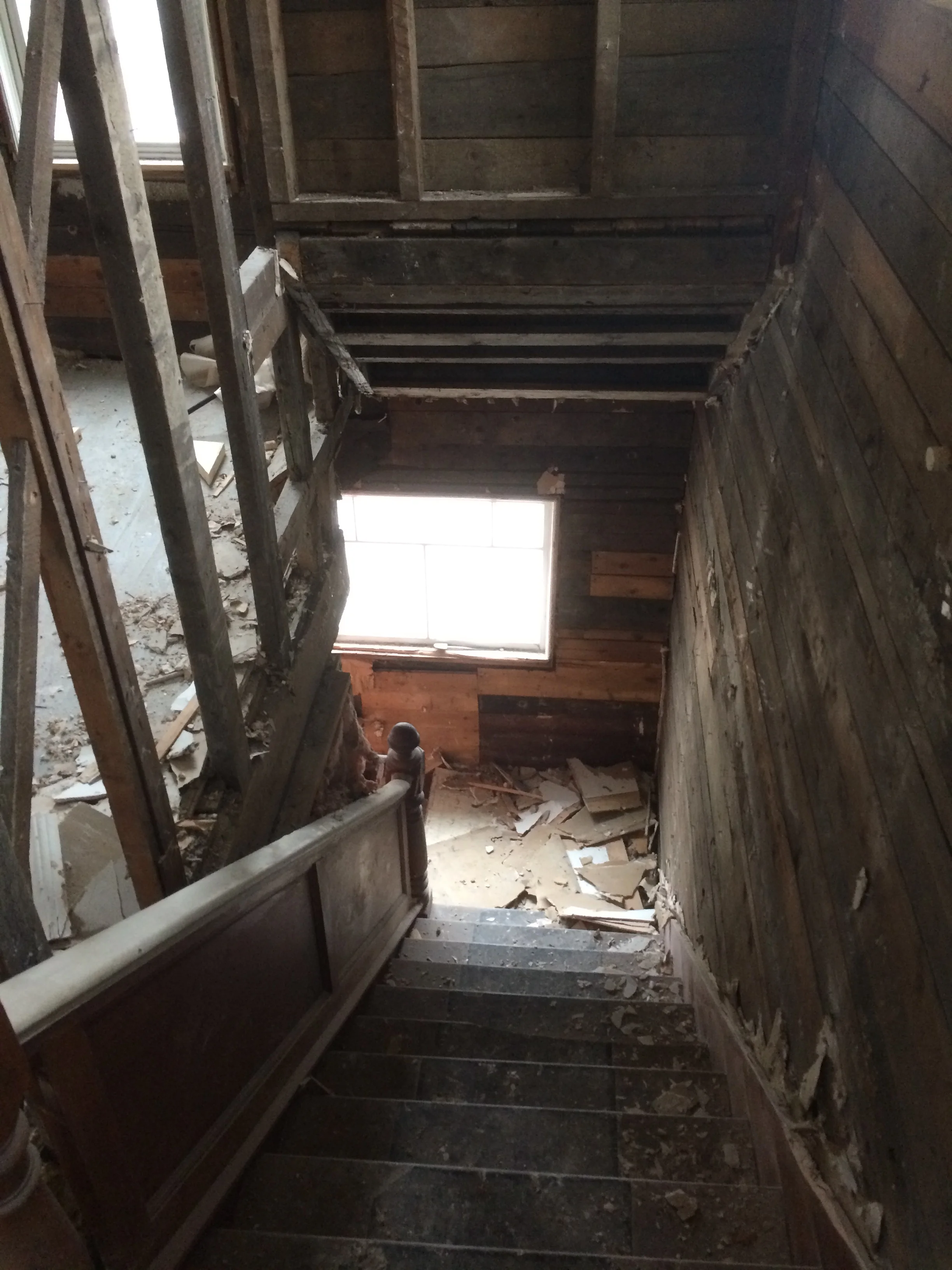 Gibson2 Stairs - Before.JPG