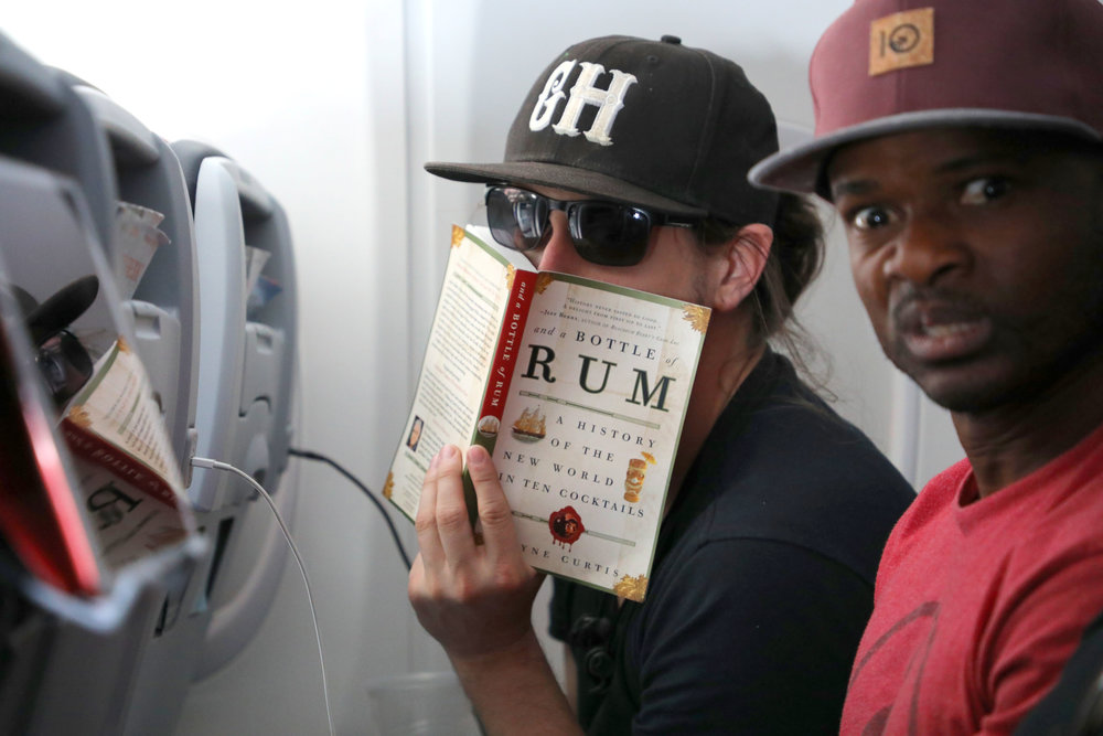 Tim and Che on plane .jpg