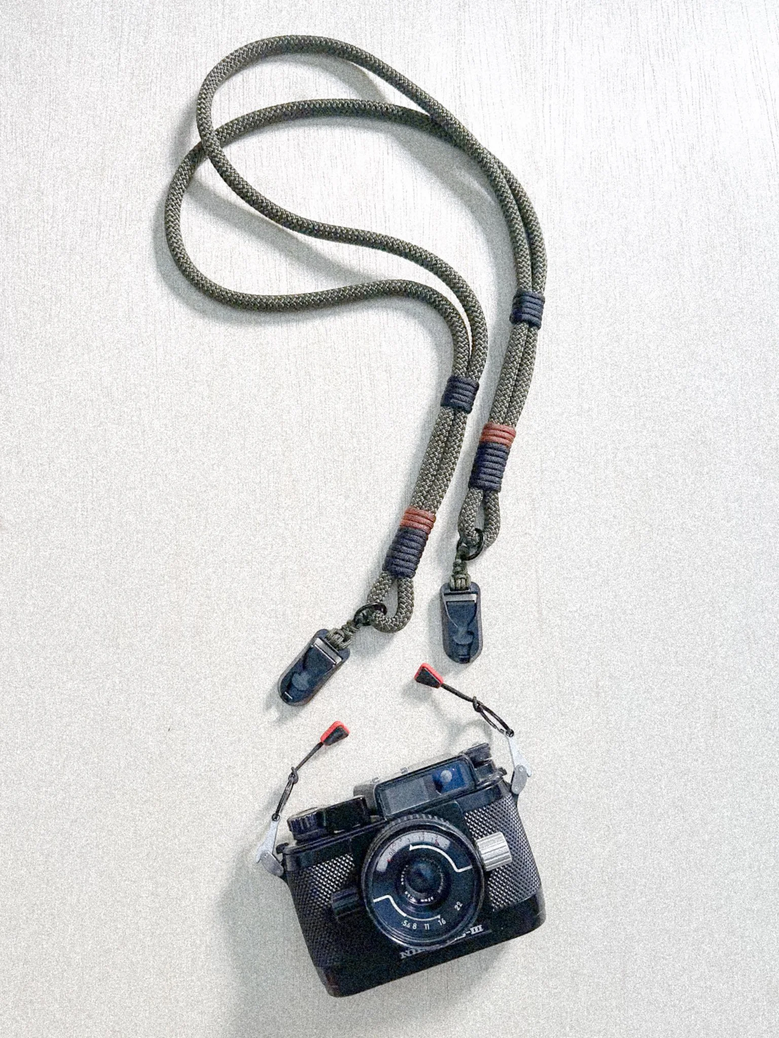 V2026-CAM-STRAP