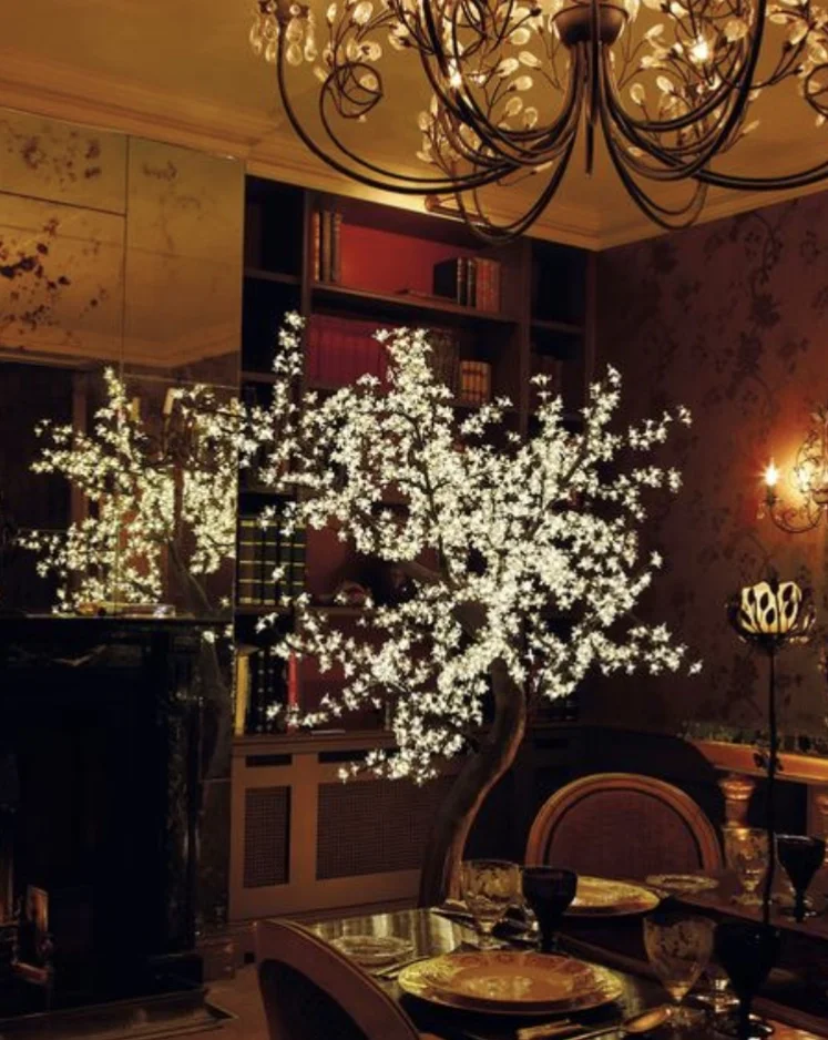 Interior Flatiron Tree