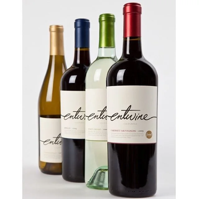 #tbt Food Network's &quot;entwine&quot; wines 🍇 .. #handdrawn #lettering #logo