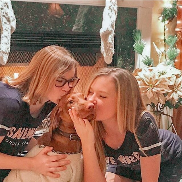 Piper: Can you feel the love? 👯&zwj;♀️⁣
⁣
We can! Today my girl&rsquo;s sister passed her NCLEX! She earned her RN and is officially a nurse! My girl&rsquo;s sister has spent plenty of time with nurses during my girl&rsquo;s health journey and durin