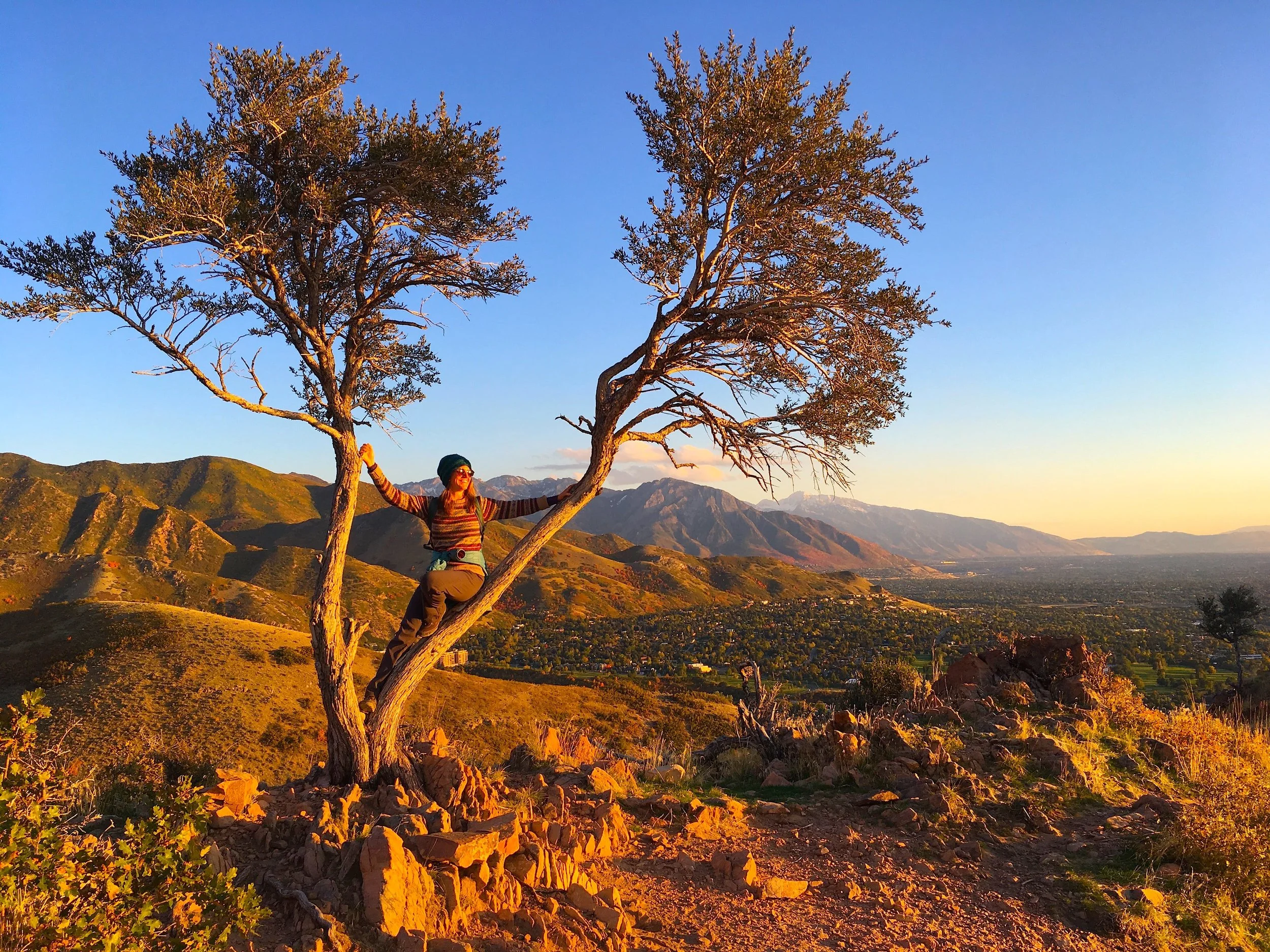 UtahTreeWoman-min.jpg