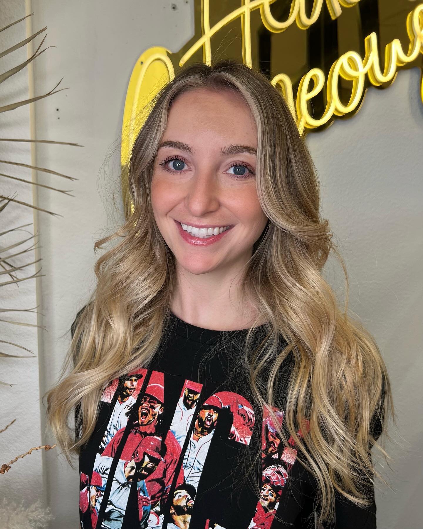 ✨KELSI✨

.
.
.

#schwarzkopf#redkenshadeseq#redkenobsessed#balayagehair#balayage#babylights#babylightsandbalayage#haircut#blondehair#blonde#blondebalayage#azhair#licensedtocreate#azhairstylist#goodyear#goodyearsalon#westvalley#westvalleysalon#goodyea