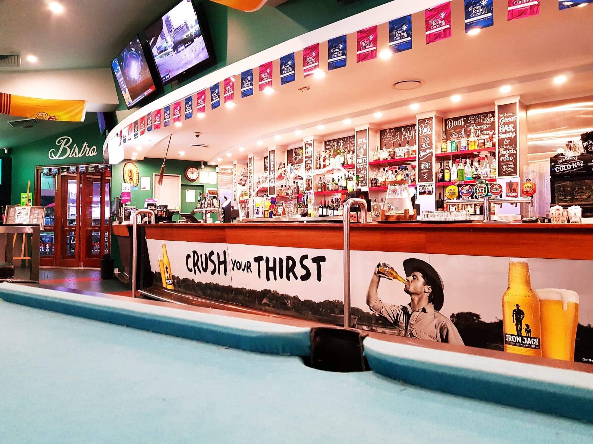 SportsBar1.jpg