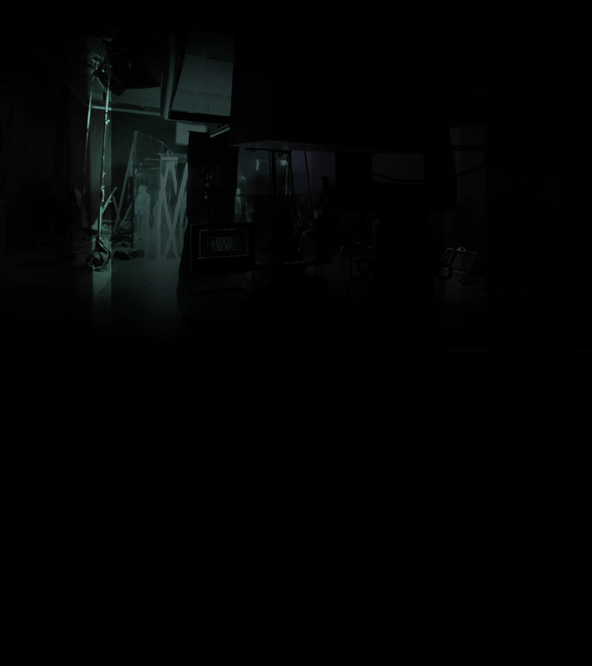 MOVIE_SET-BACKDROP-2.jpg