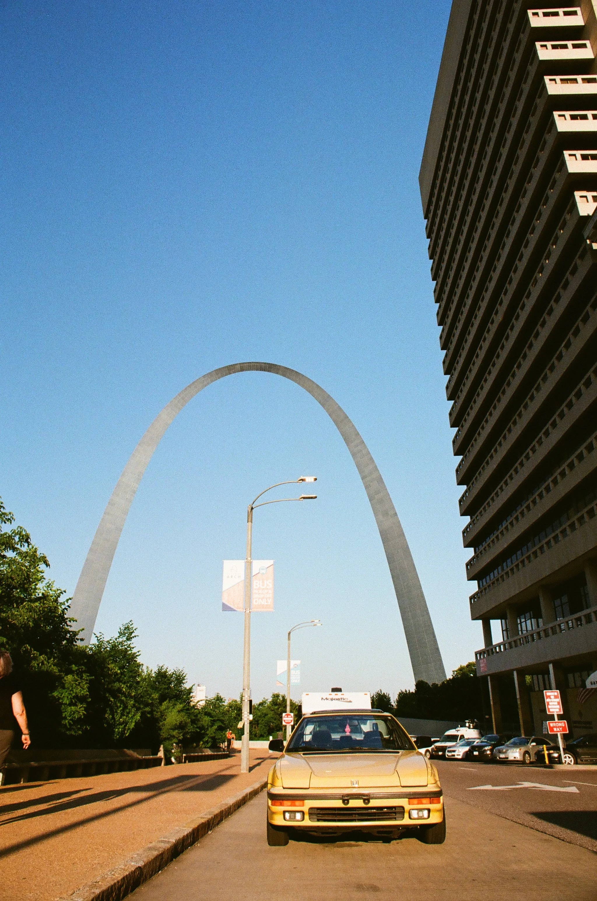 000180990013.jpg