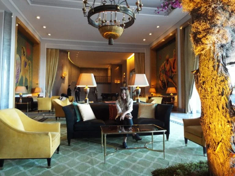Stunning Lobby in Lisbon