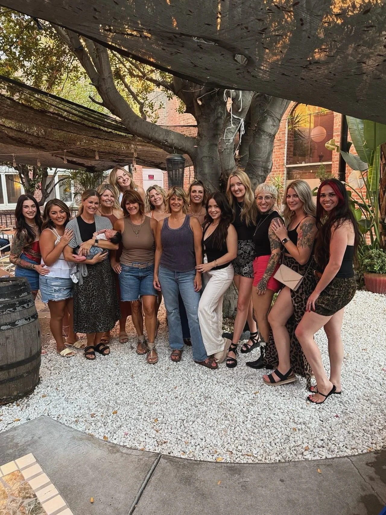 Finally we got the whole team together in the same place at the same time! 
We are so grateful to have each other! #minthairsquad 

@mintsalonlodi #getminted #lodihair #lodisalon #mintsalonlodi