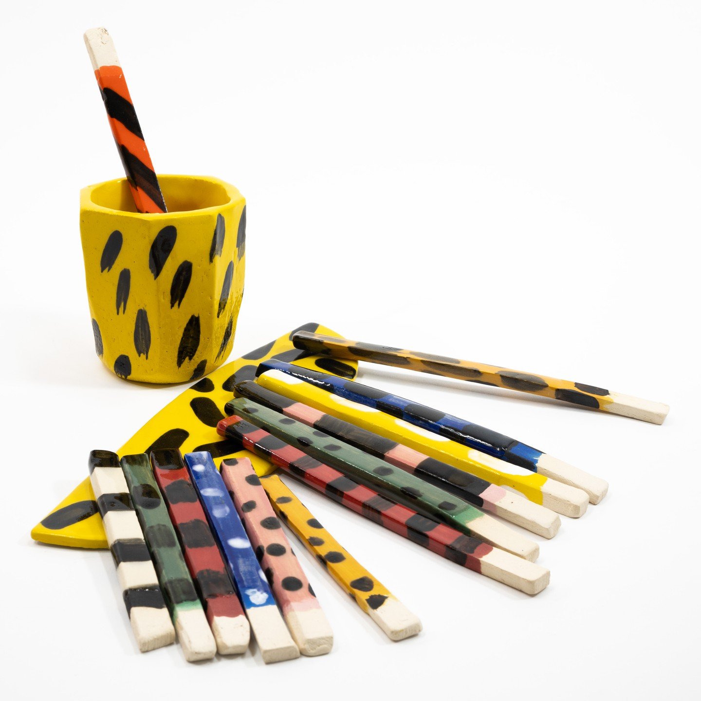 Pick your favorite stick ;-) #koffieroerstaafjes #coffee #stirring #sticks #coffeestirringsticks #ceramic #handmade #bespoke #madetoorder #sarahcorynen #colorpop #keramiek