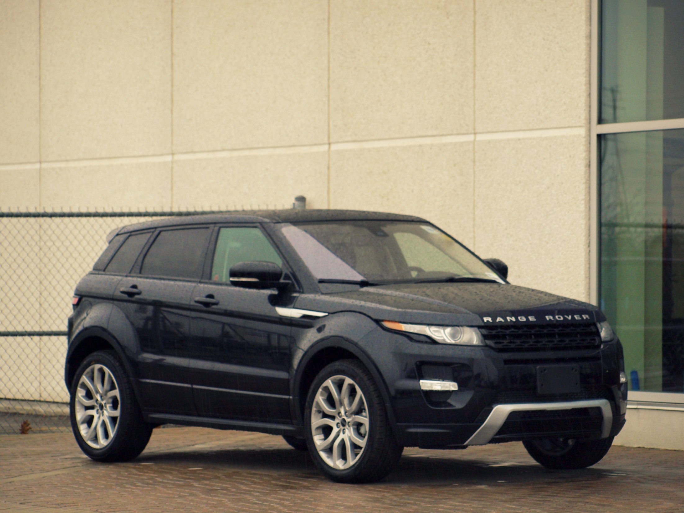 Range Rover Evoque.jpg