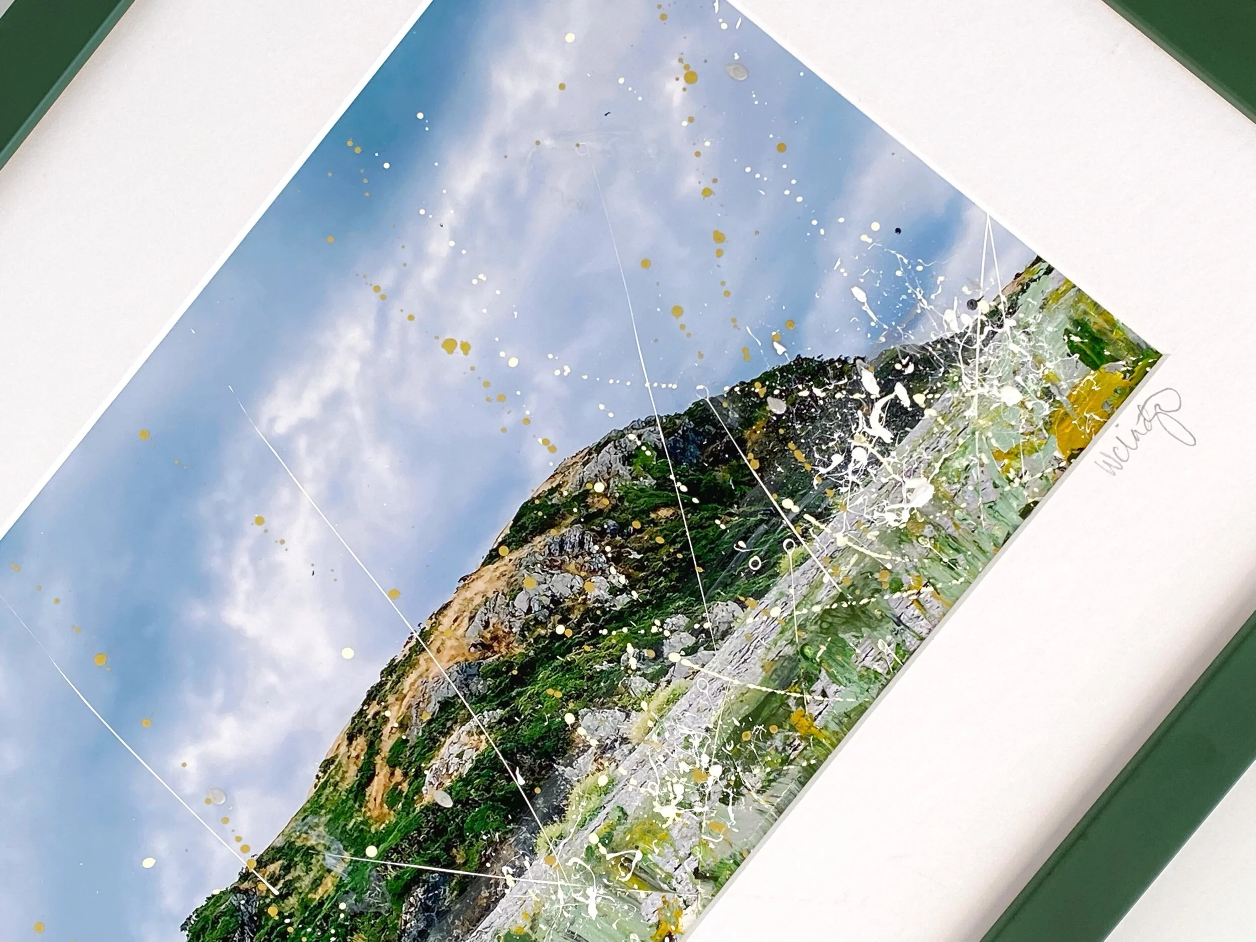 B5684AFB-7B53-4BB6-A1D8-C4D62E010573