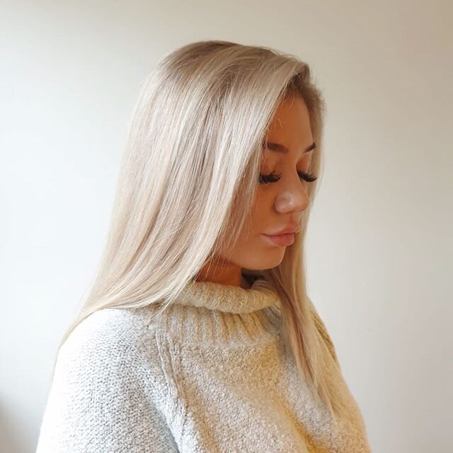 ◽️ B L O N D E◽️ What a beaut! We love this buttery blonde by @rljackson_hair .
.
.
.
.
.
@voxhairdressing 
@kevinmurphyuk 
@olaplex 
#blondehair #butterblondes #ladieshair #ladieshaircuts #ladieshairdressing #nqhairdresser