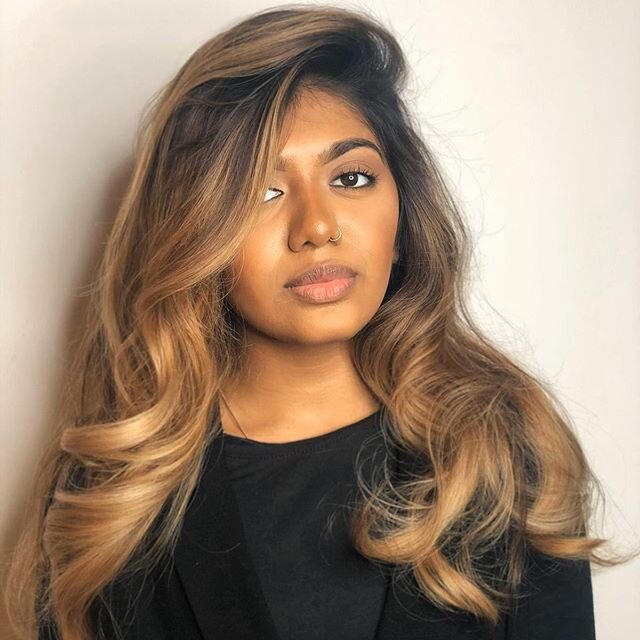 ◽️E I G H T E E N ◽️ Happy birthday to our insanely beautiful @nikki.mx Sending love from all the team here @voxhairdressing 🥳 🎉 ❤️
.
.
.
.
.
.
.
Hair by @mphairartist @voxhairdressing 
#ladieshair #softwaves #manchesterhairdresser #voxhairdressing