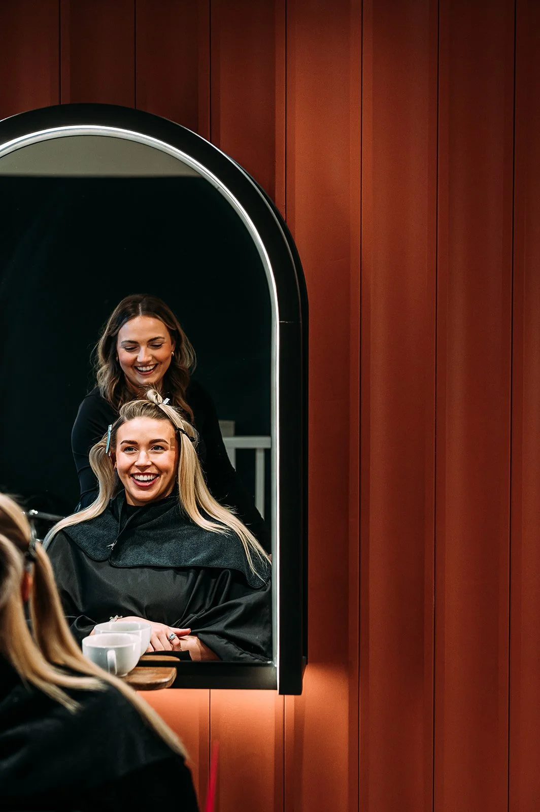 blonde-highlights-expert-salon-nq.jpg