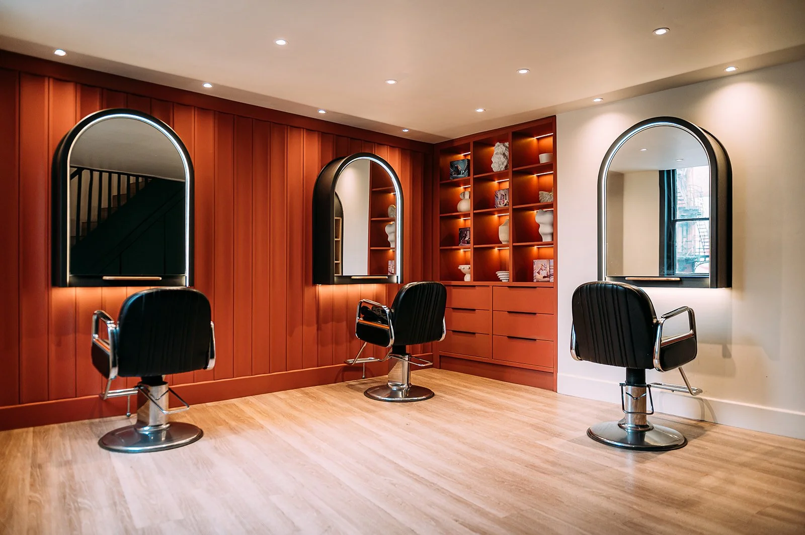 hairdressing-mirror-stations-custom-made.jpg