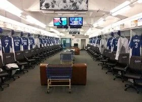 LaDogers-Lockerroom-1-large-280x200_preview.jpeg