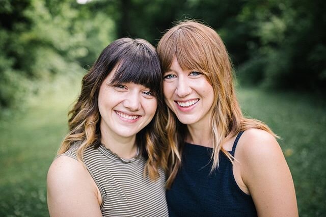 These adorable sister got their dad a mini session for Father&rsquo;s Day... I&rsquo;m all about documenting family... and what a sweet thing to do for their dad 💙💙💙