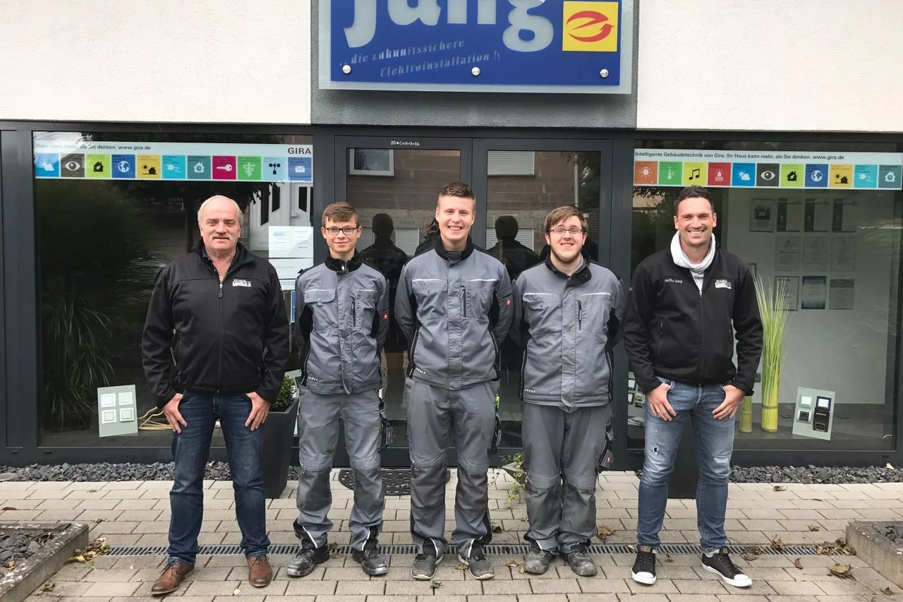 Zuwachs bei Jung Elektrotechnik.jpg