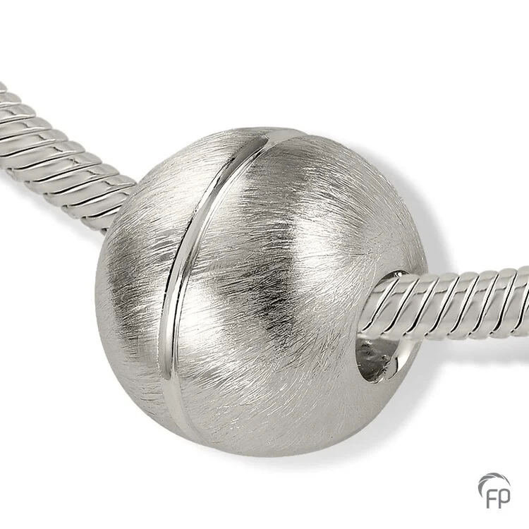 AH 076 AH 076 € 225,00 / symbolische hoeveelheid / H 1.7 CM