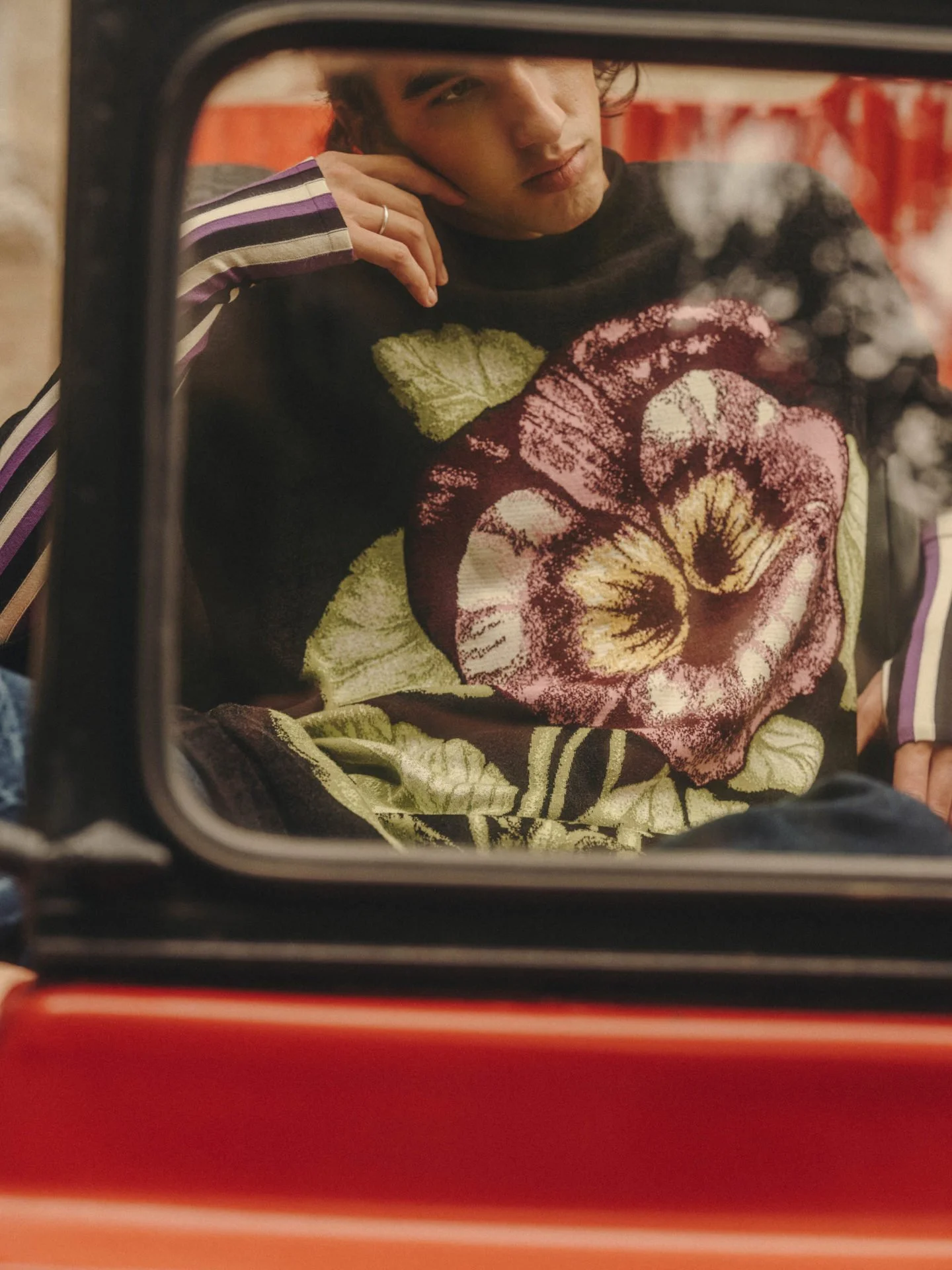 salvalopez_kinfolk_41_fall21_fashion_outofseason_029-1440x1920.jpg