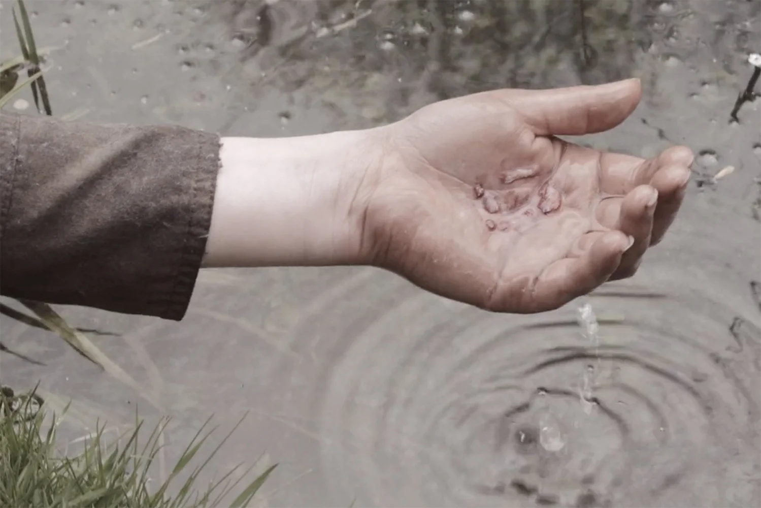 phoebe_nightingale_stay_the_burning_short_film_experimental_emma_true_jo_budden_make_up_sfx_2.jpg
