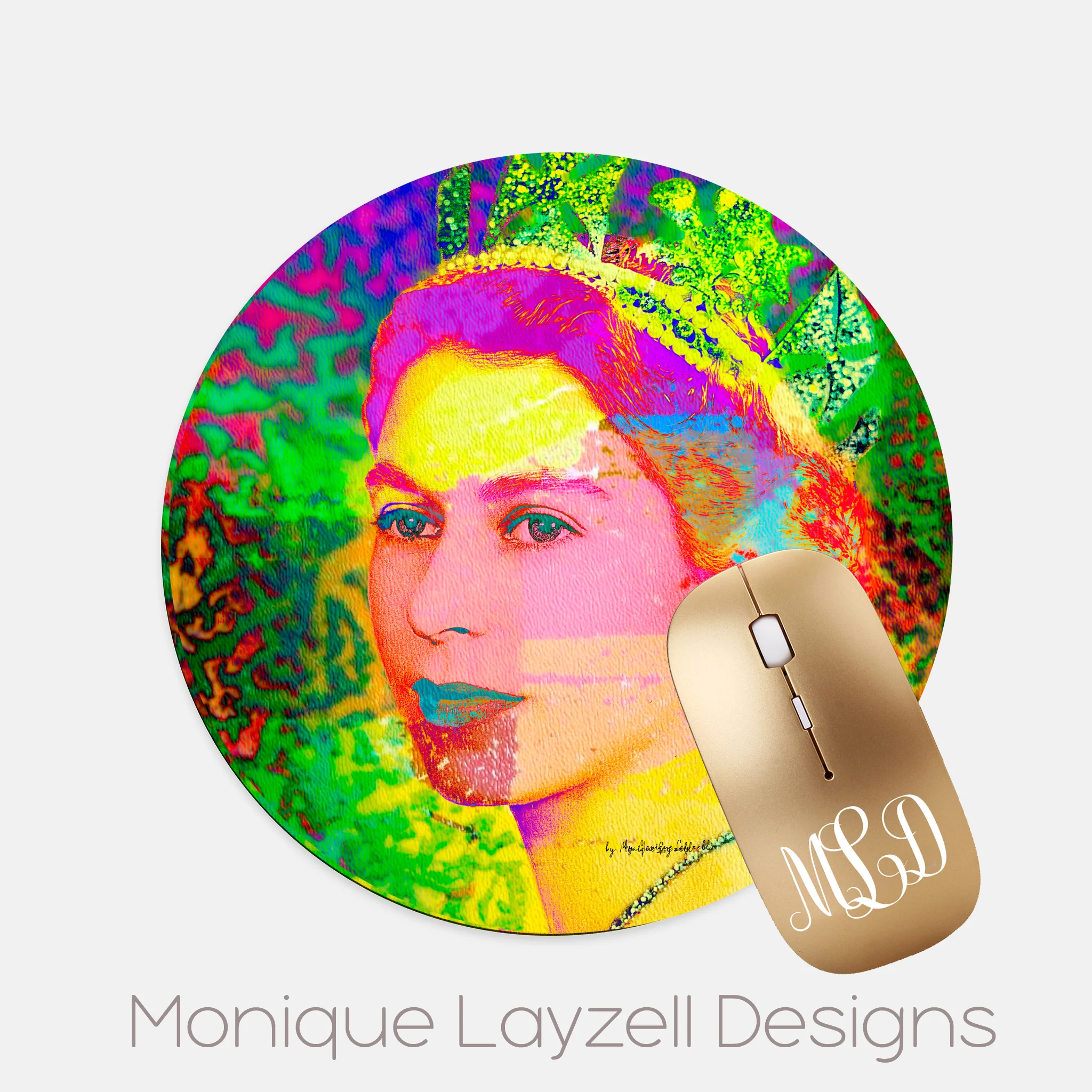 round pop art queen mouse pad monique layzell display.jpg
