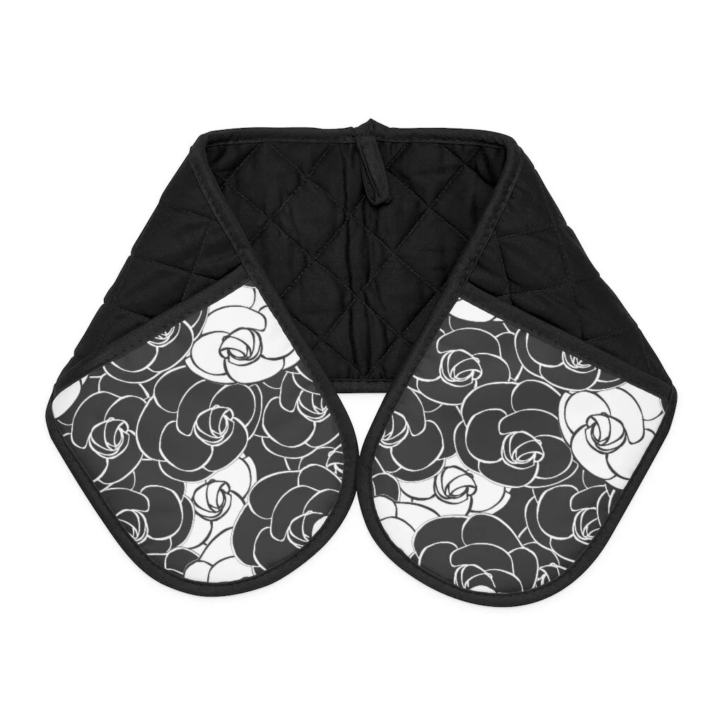 Fashion Camellia Roses Black Oven Mitts