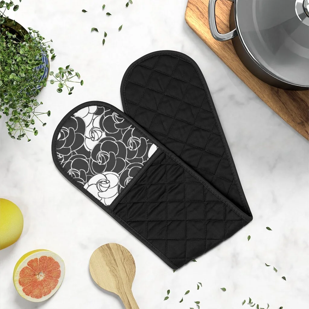 Fashion Camellia Roses Black Oven Mitts
