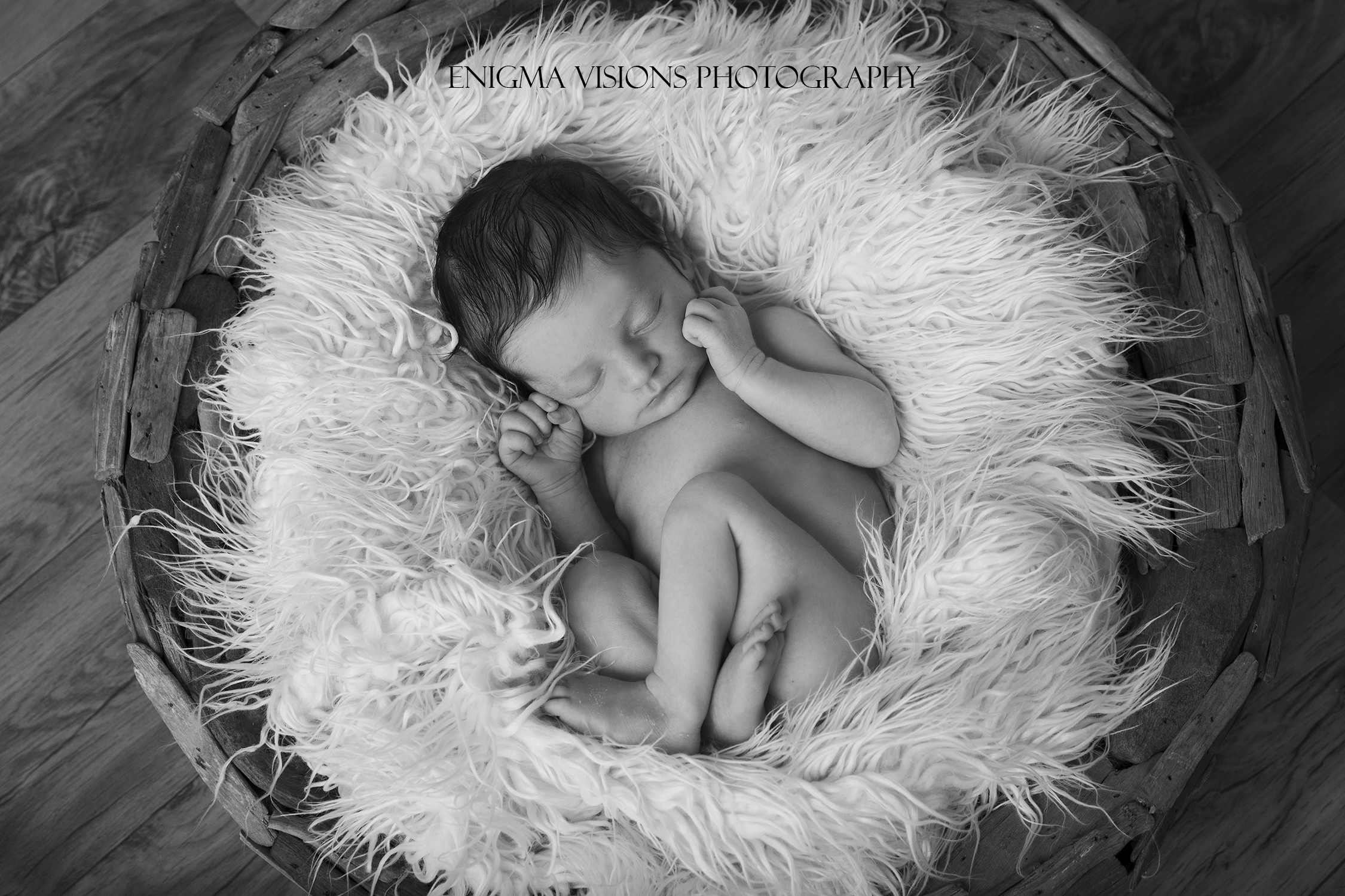 Newborn_Harvey_EnigmaVisionsPhotography (2).jpg