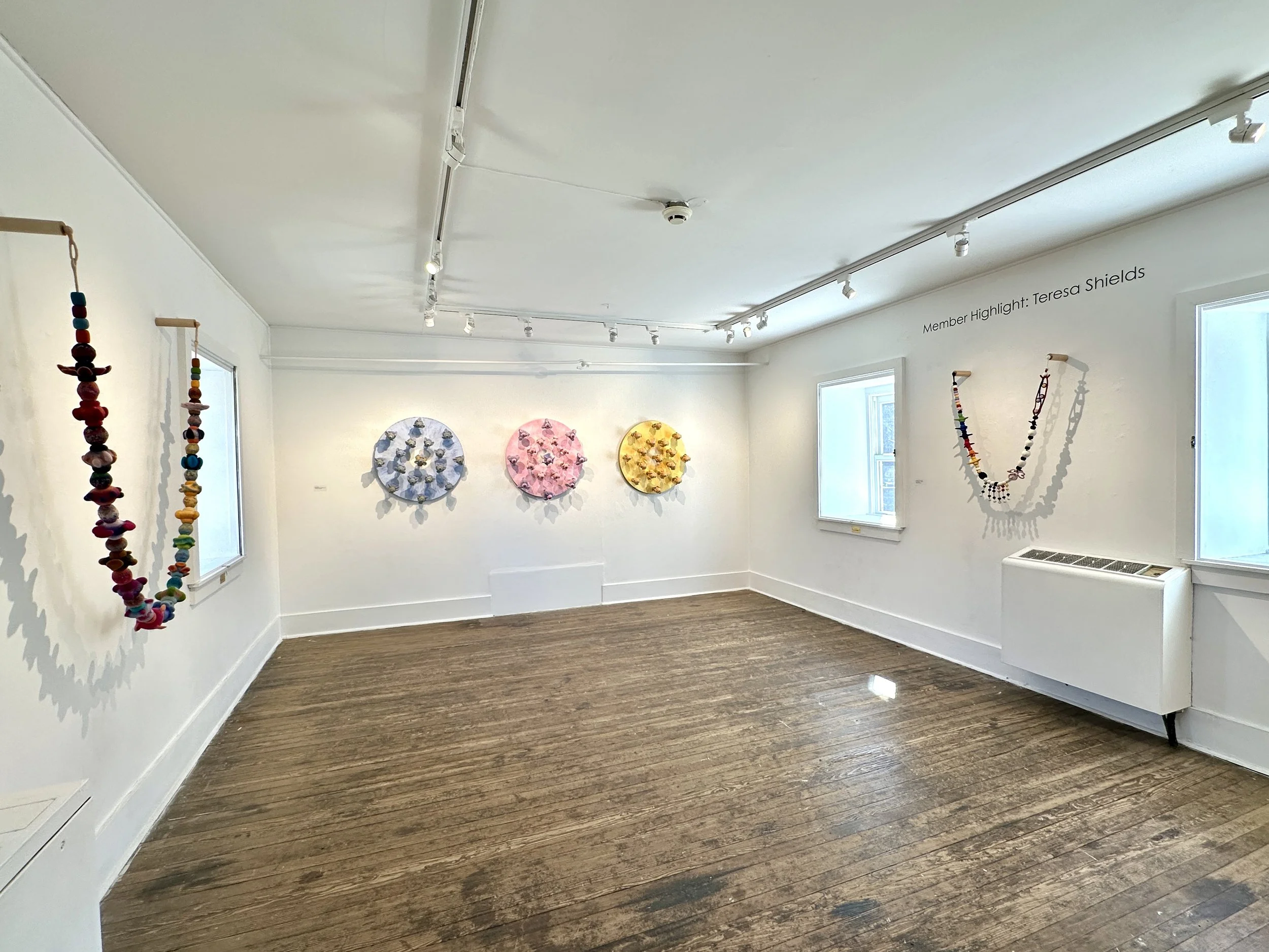 Art Watch Radio Podcast with Teresa Shields on April 9, 2025