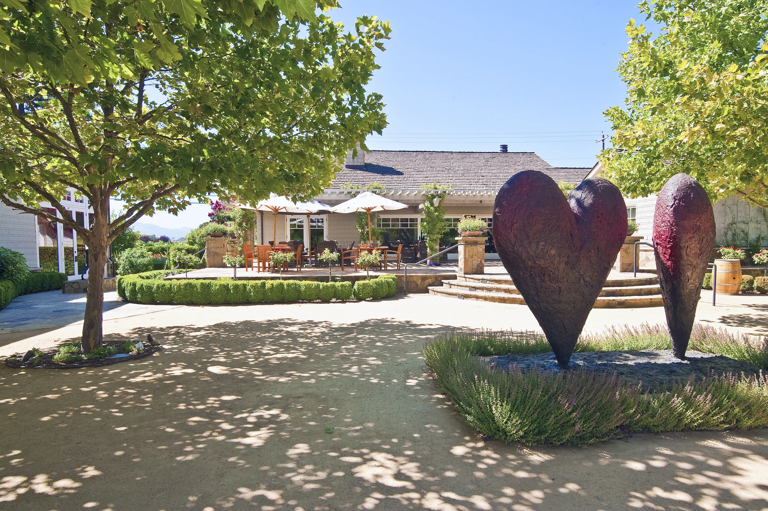 Mother-sDayCal_CliffLede_Courtyard_1D5CF64C-0B59-4D42-9BE1A71B7906F1ED_b92ae1d4-22b0-41d9-82741022be2ad2f1.jpg