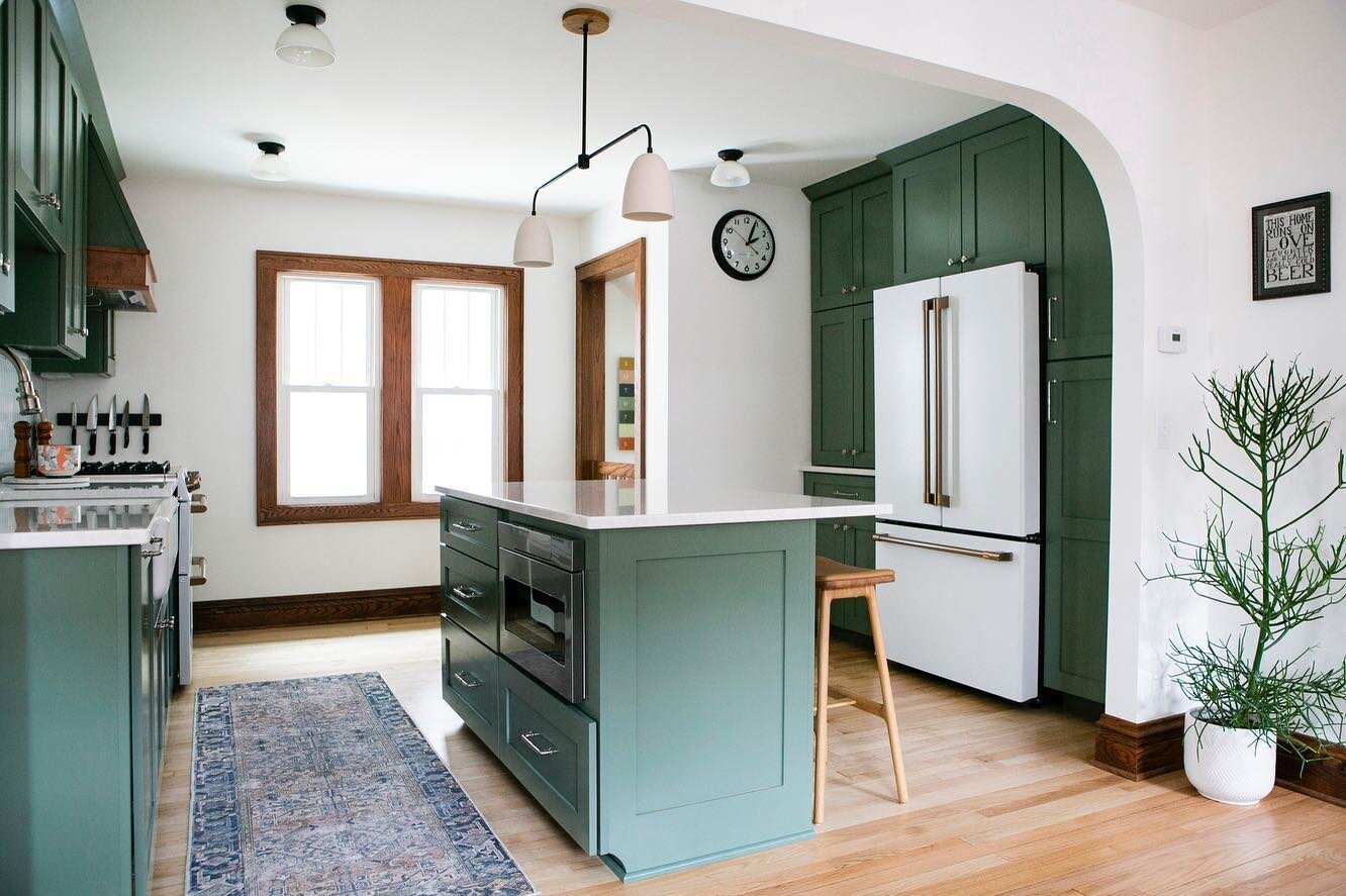 Changing the layout and creating a significantly more functional space with better storage was a priority. Before the kitchen felt isolated from the dining room and that beautiful arch was lost. Now, it&rsquo;s open, great for entertaining and that s